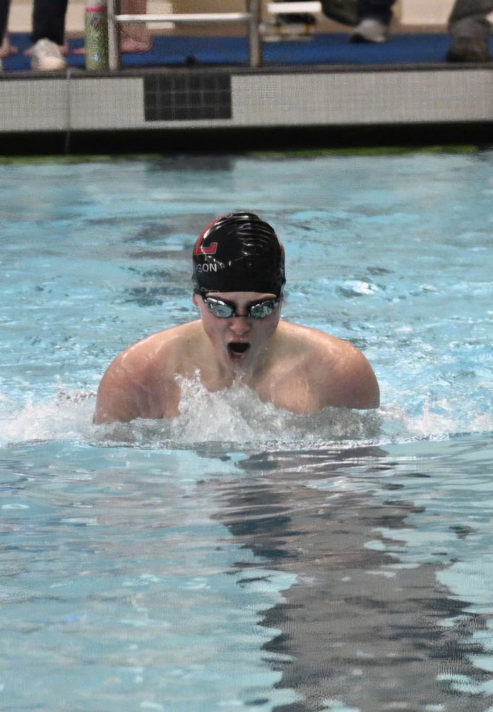 London Swims at Trotwood