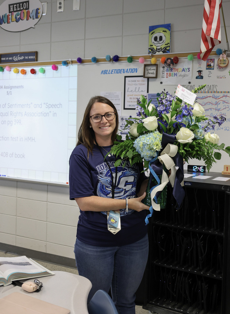 Hewitt as Teacher of the Year