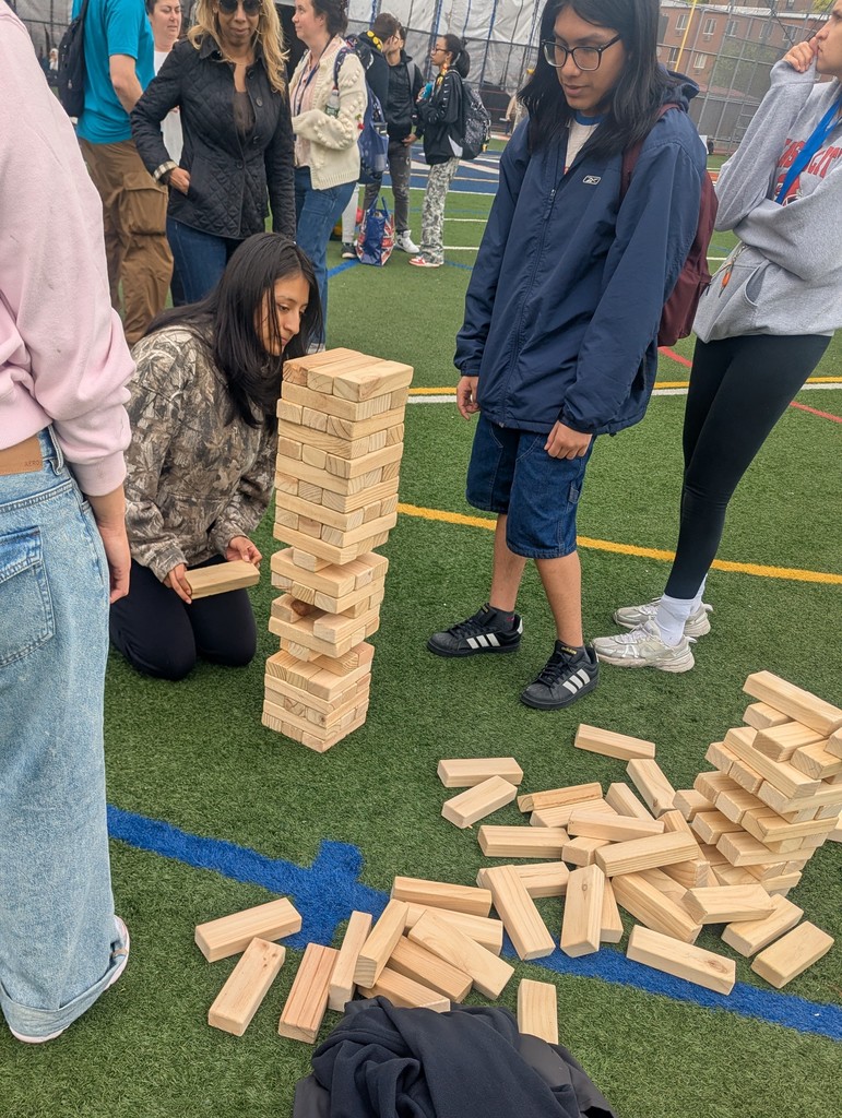 Life is all about balance at the Bulldog Bash: a celebration of LICHS Students