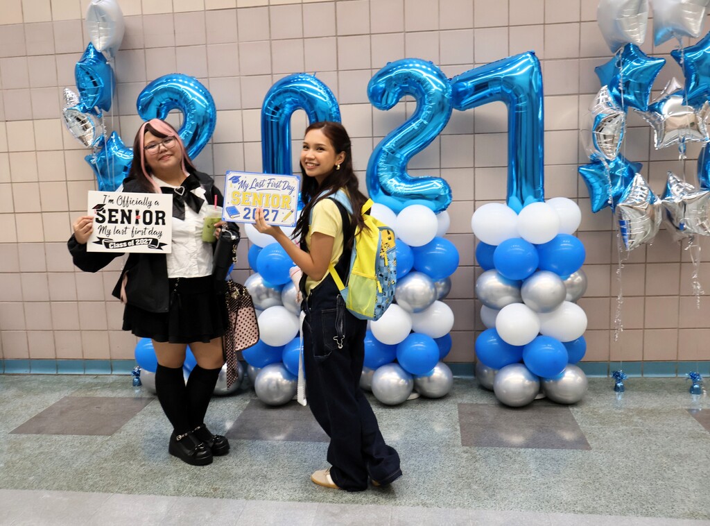 Seniors celebrate their last, first day of High School!