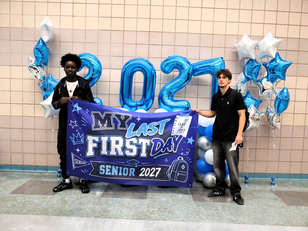 Seniors celebrate their last, first day of High School!