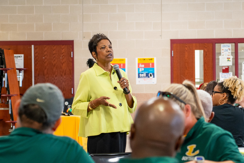 Dr Marcia Tate talking to Longview ISD new staff