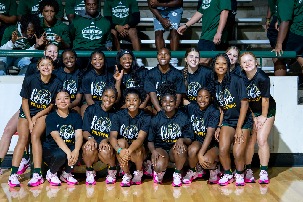Volleyball team picture.