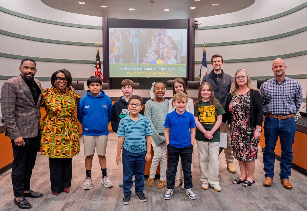 Group of Johnston McQueen Elementary students.