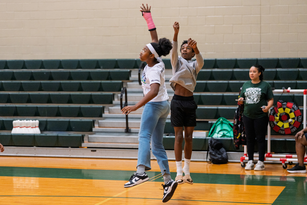 kids playing basketball