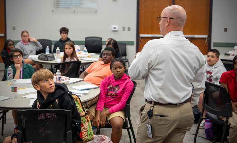 kemper speaking to students