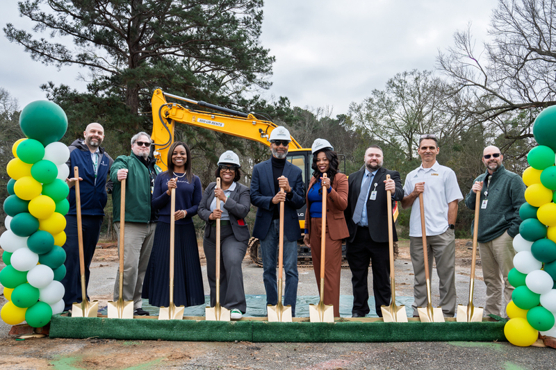 cabinet with groundbreaking