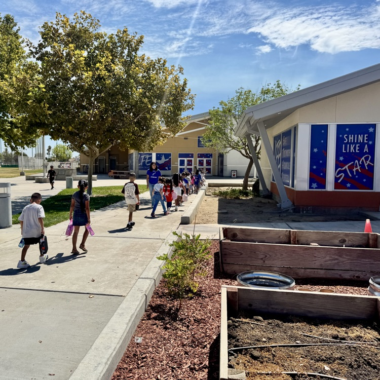 📚💻 It’s an ordinary Tuesday filled with extraordinary learning moments and beautiful weather across Los Banos USD. Our students are engaged, connected, and making great progress every day. #LosBanosUSD #EverydayExcellence #StudentLearning