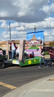 Pacheco High School celebrated HOCO 2025 last Friday with a spirited parade led by Admin! 🎉 Students and staff showed their Panther pride with creative class and staff floats, making it a day to remember. 🖤💜 #LosBanosUSD #PantherPride #HOCO2025