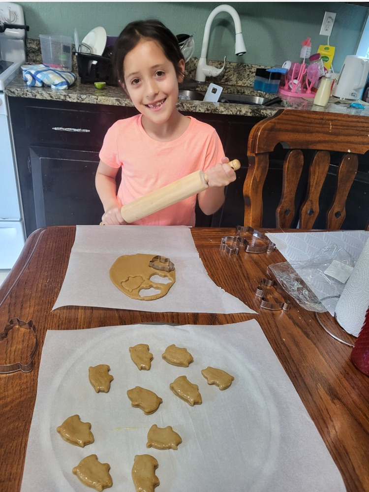 student baking