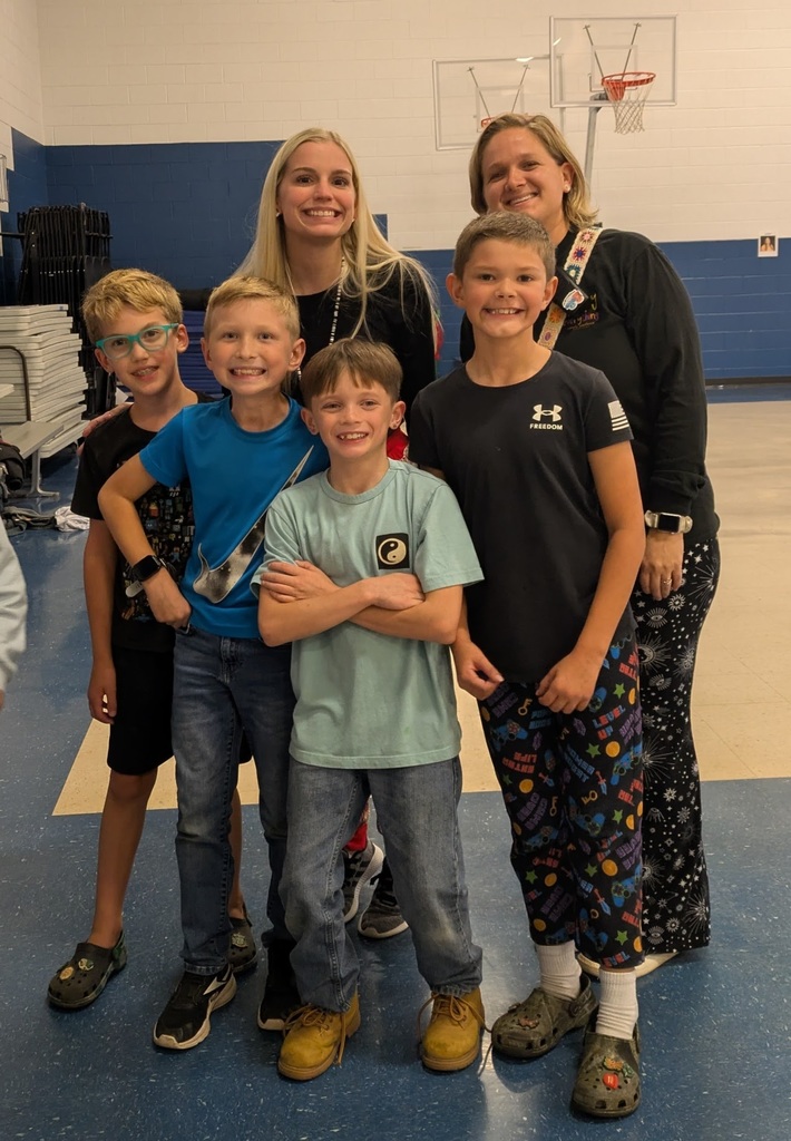 PXL_20251120_205716580