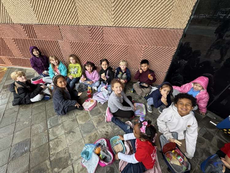 eating lunch at the aquarium