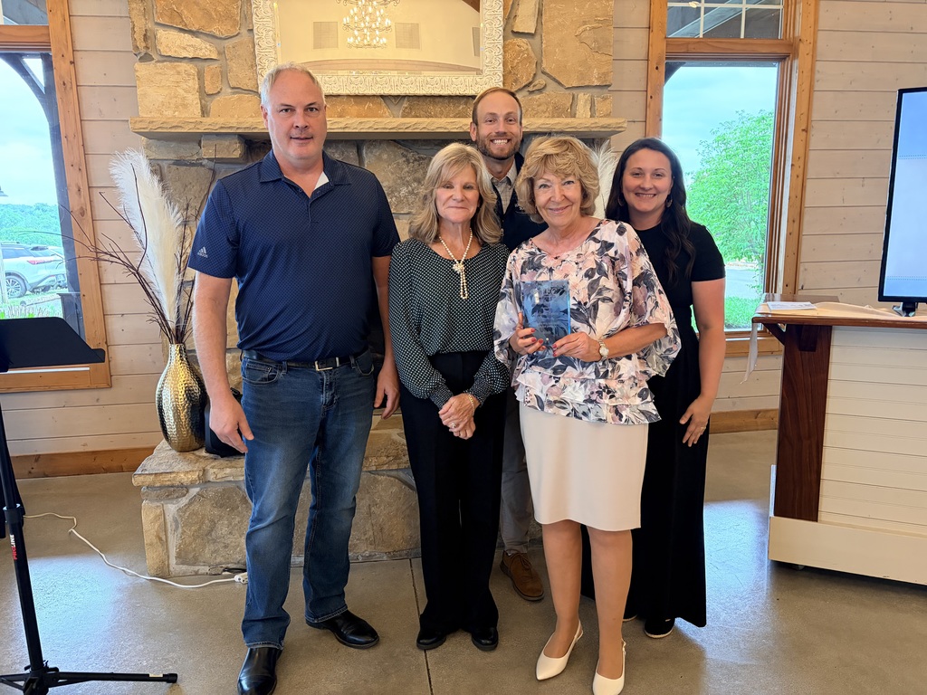 Paulette Evans recognized as volunteer of the year
