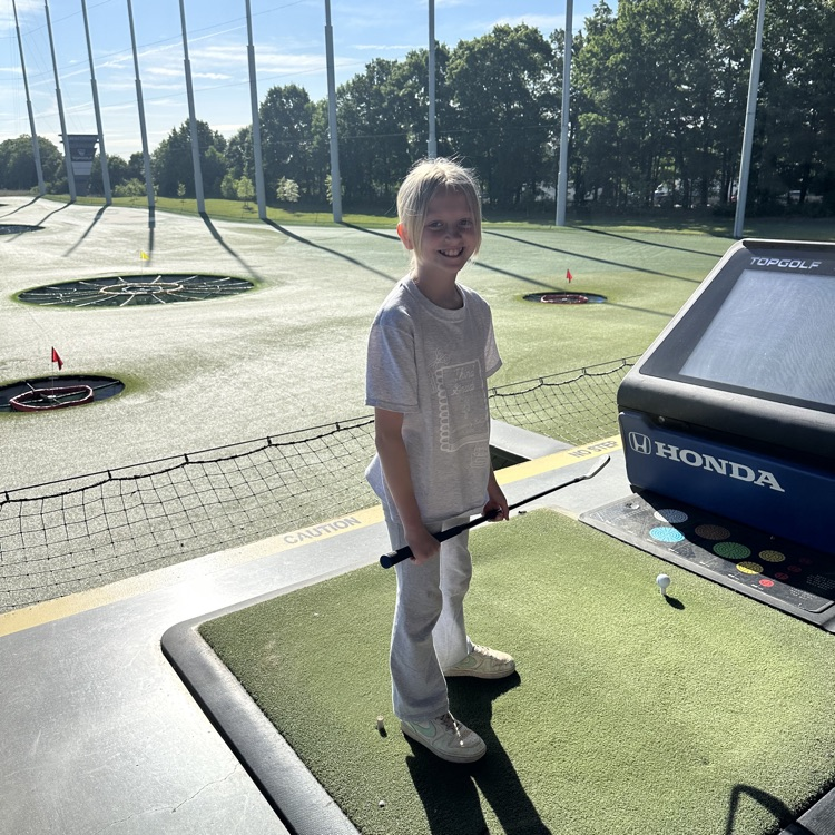 3rd grade top golf field trip 
