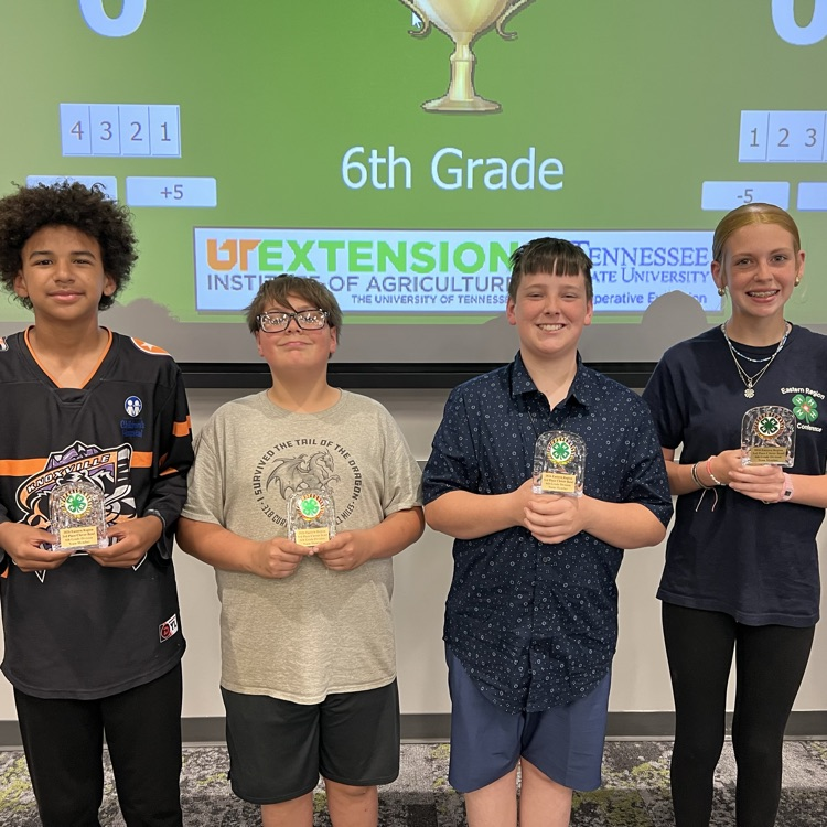 Clover Bowl team of North Middle