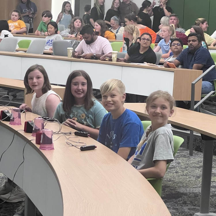 Clover Bowl team of North Middle
