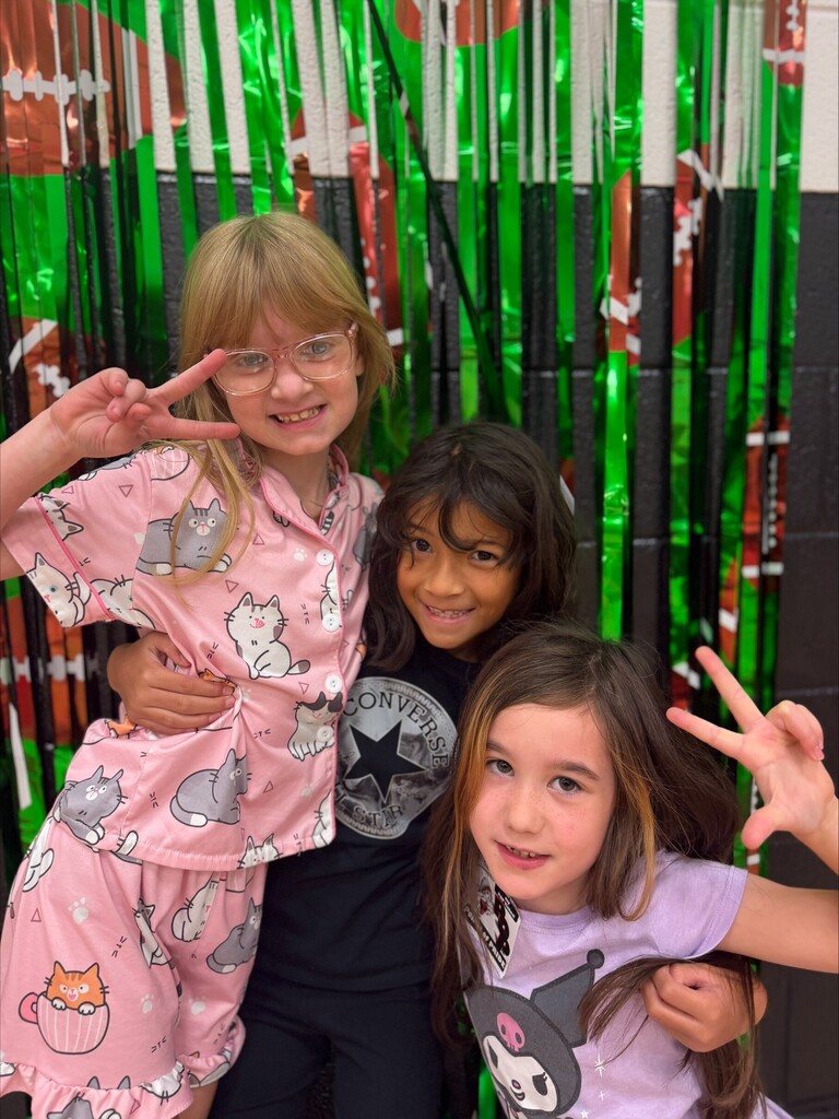 friends posing