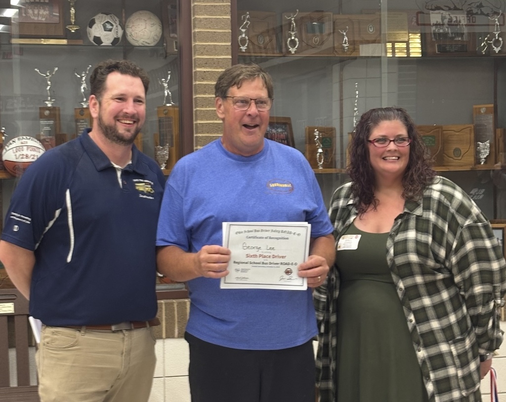 George Lee with his award.