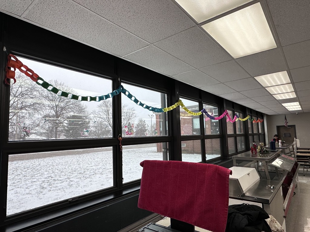 Kindness paper chain in LHS cafeteria