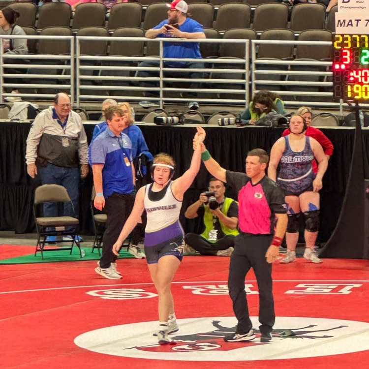 Kloe at state wrestling