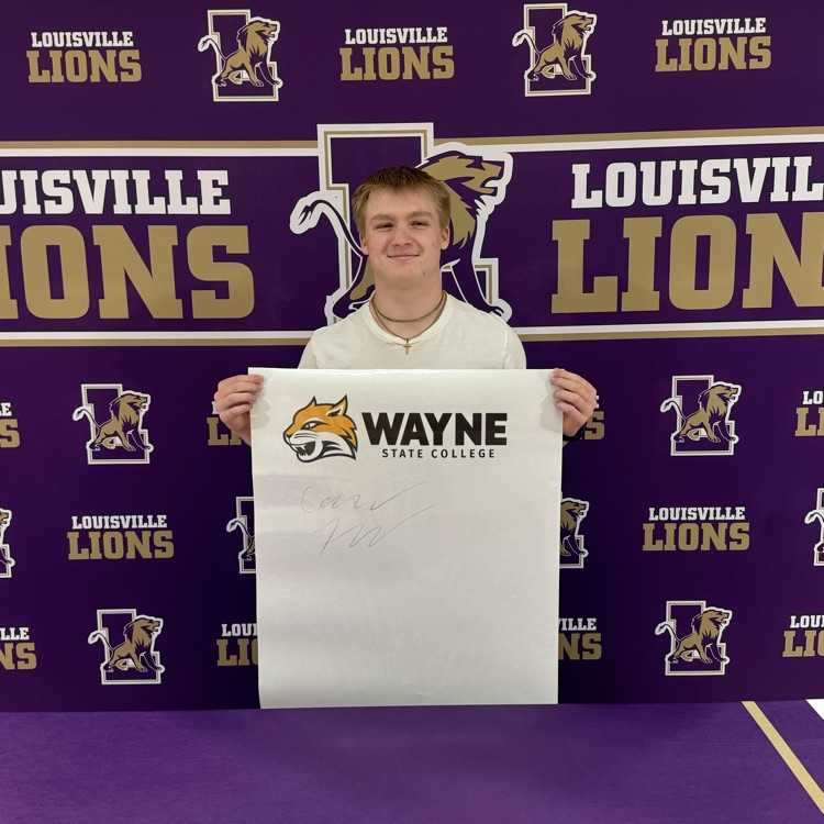 Carson banner signing