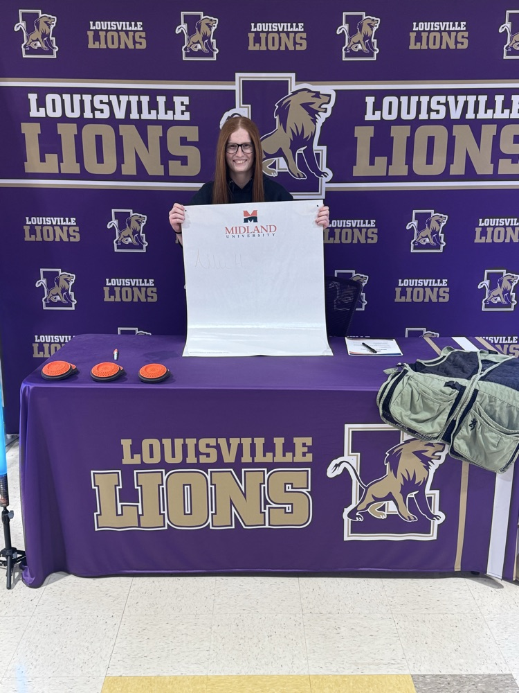 Allie Hiatt signing. 