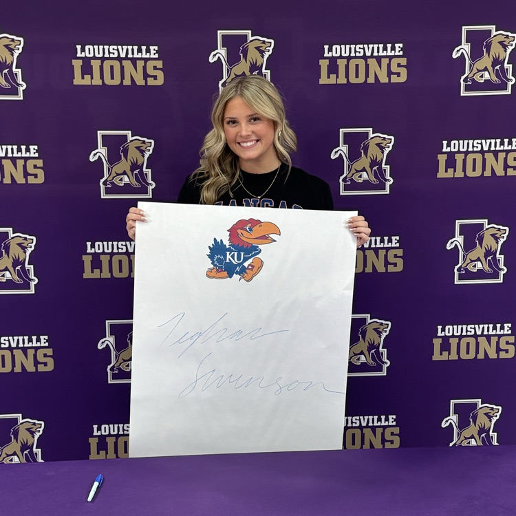 Teghan Swenson banner signing