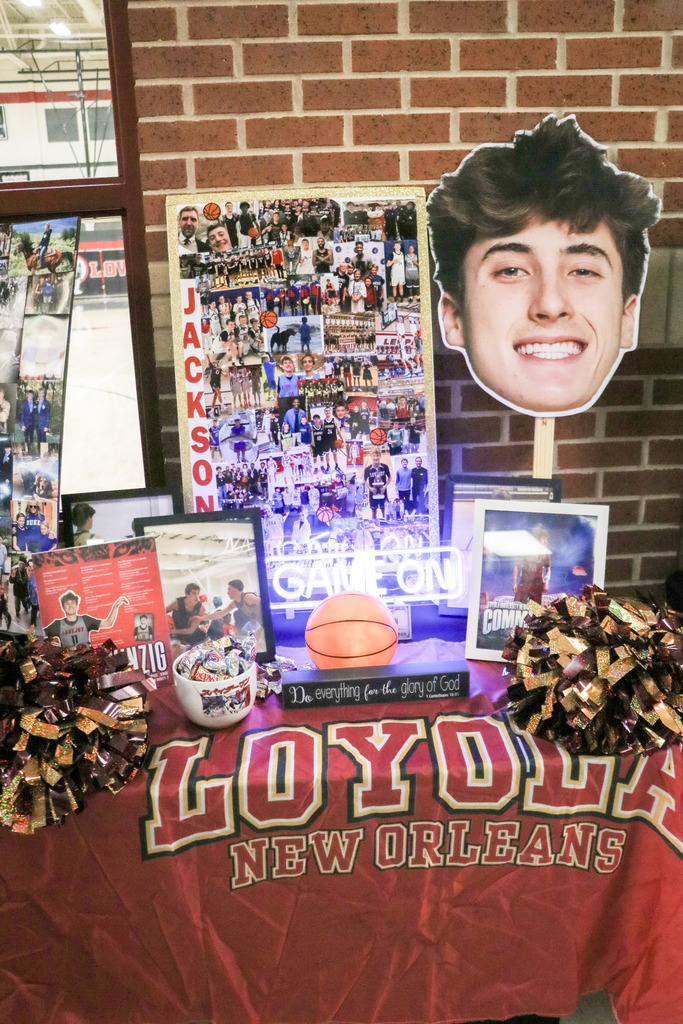 Jackson senior table