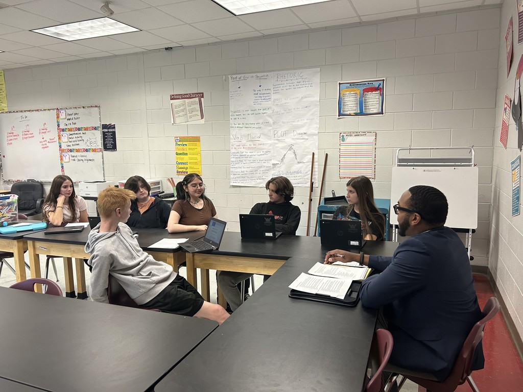 From the classroom to the courtroom! Mrs. Tramell's 9th grade lit students got a firsthand look at legal argumentation today with visits from Mr. Sean Clemons, a practicing lawyer, and Mrs. Abi Courson, a law student and teacher at LMS. They helped students perfect their closing arguments for the State v. Hansel & Gretel mock trial, showing them how writing skills translate into real-world legal practice. #RealWorldLearning #LawAndLiterature #MockTrialMagic #StudentEngagement