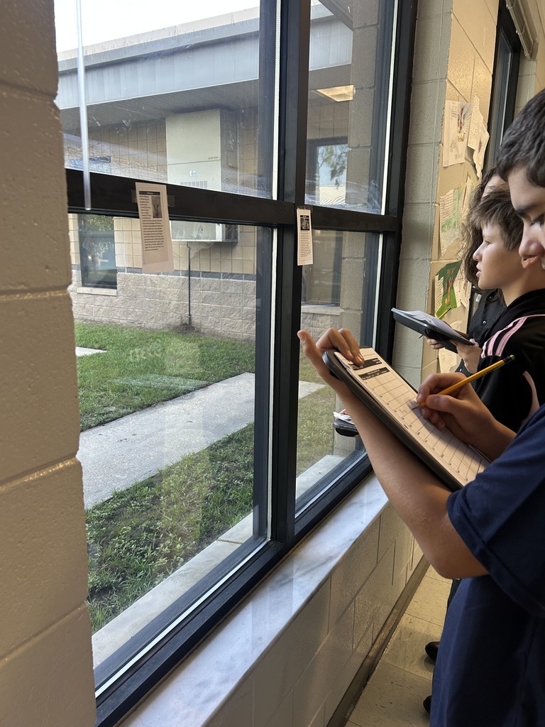 To kick off their Hero’s Journey and Greek Mythology unit, Mrs. Tramell’s 9th grade literature students explored a Greek Gods & Goddesses gallery walk. ⚡📚 A great start to their adventure!