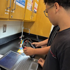 students doing heat transfer lab