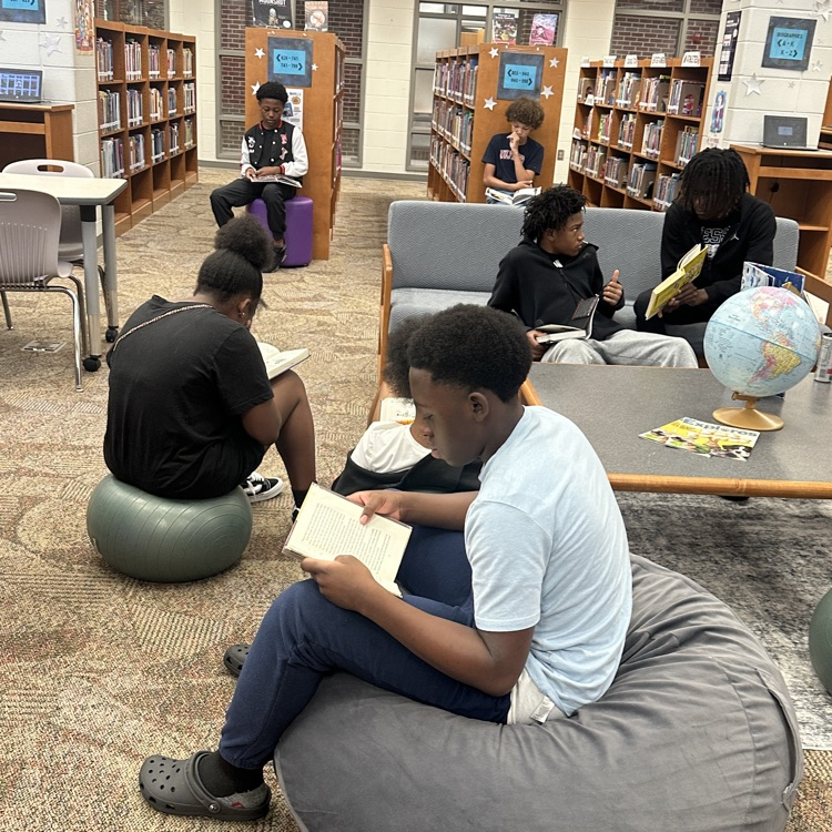students reading 