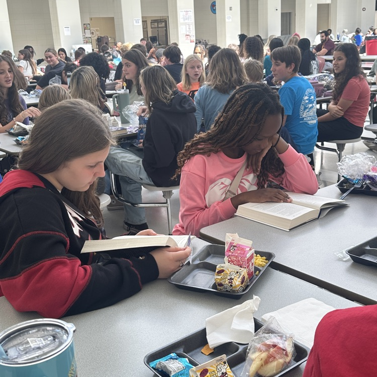 students reading 