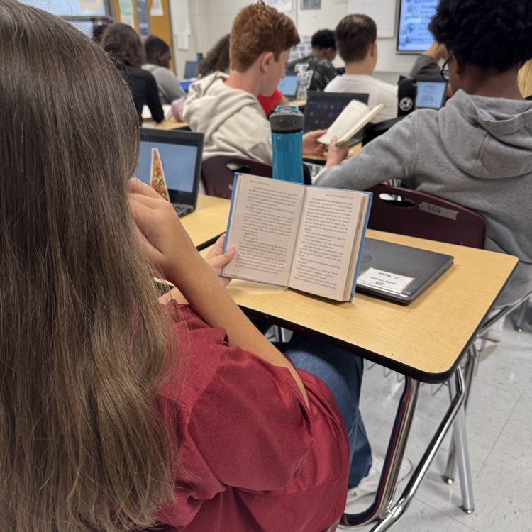 students reading 