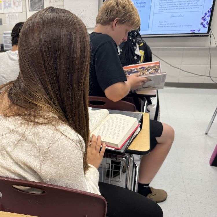 students reading 