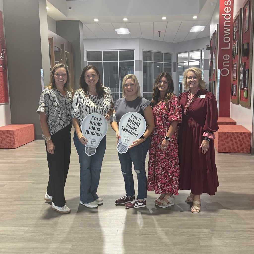 Bright Ideas Grant winners Kim Stewart and Morgan Brooks with Principal, Assistant Principals