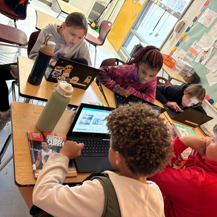 students working on collaborative project