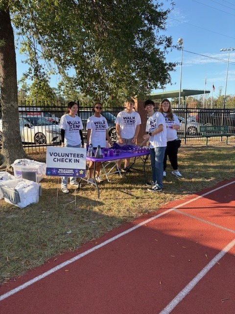 Working Volunteer Check in Table
