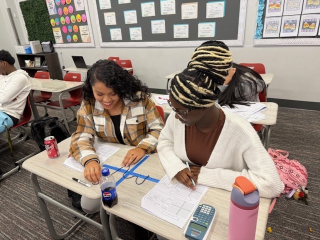 Students modeling polynomial characteristics