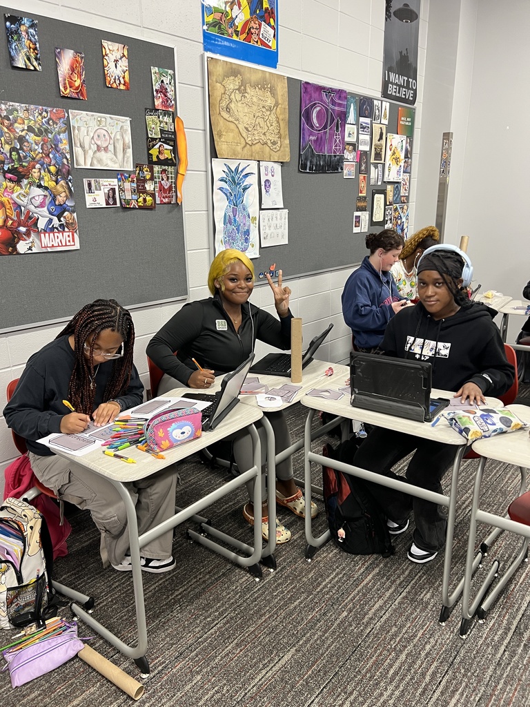 Students designing hammer pieces