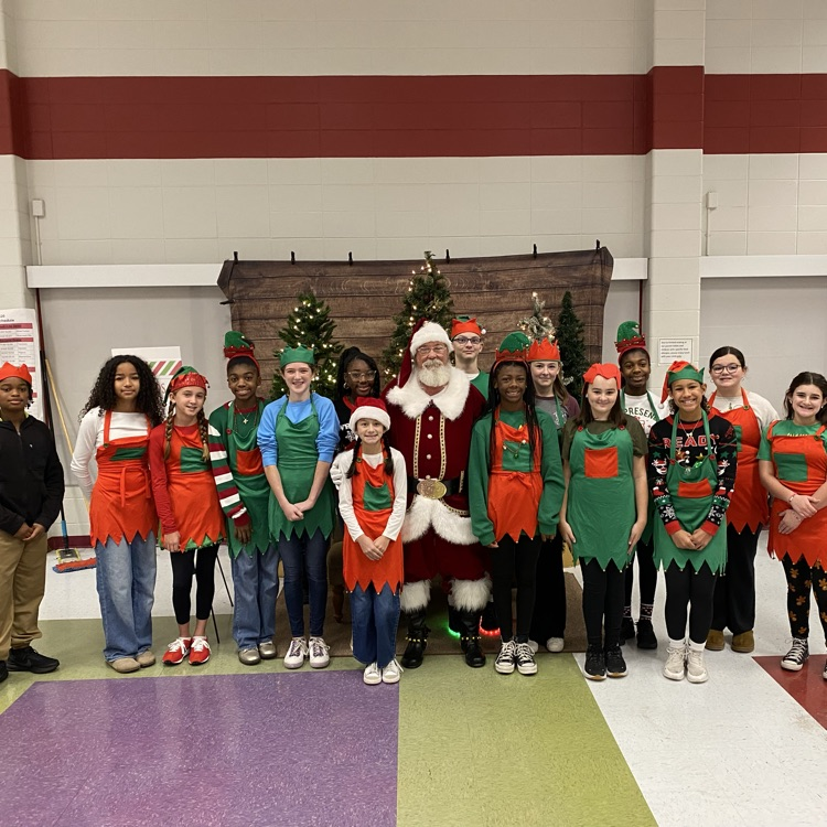 SOS peer leaders helping at Santa breakfast
