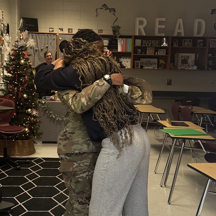 sister coming home from deployment 