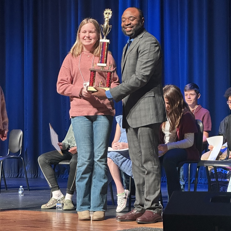 Allie receiving trophy 