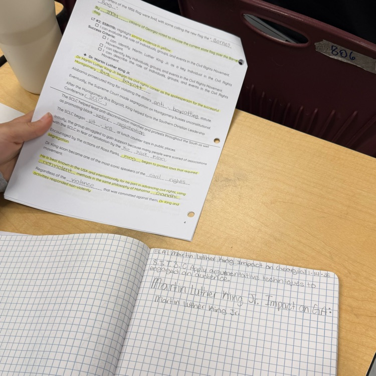 students working on interdisciplinary project