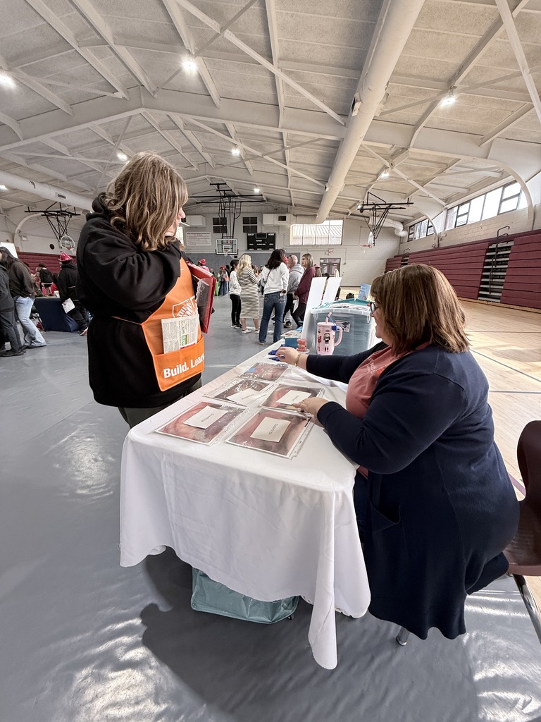 Lowndes Middle School would like to extend a sincere thank you to the local professionals and community members who participated in our annual Career Fair.