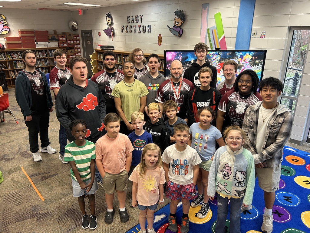 LHS eSports team with LPE Top Readers