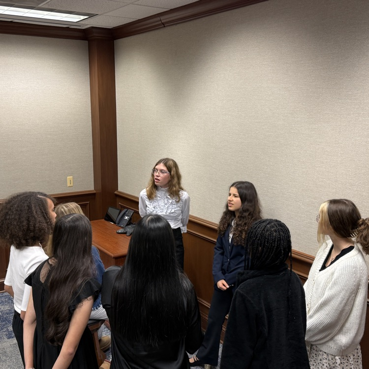 students discussing case 