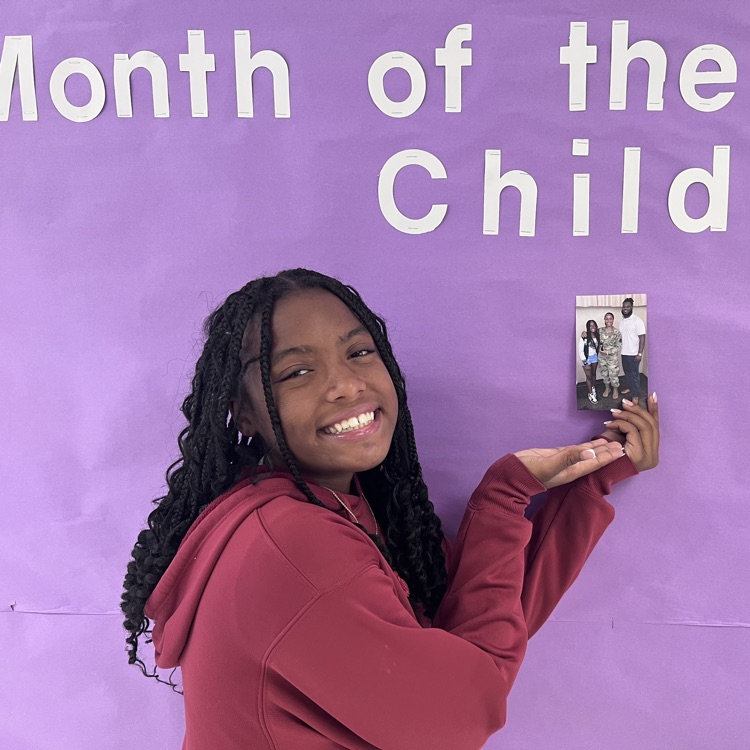 military kids pic with parents 