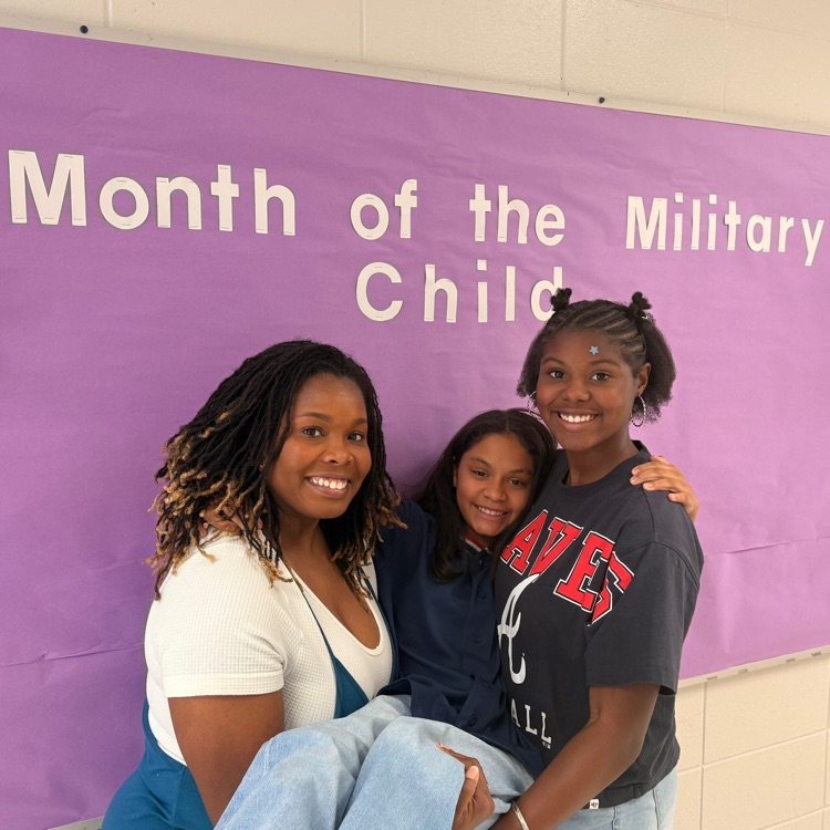 military kids pic with parents 