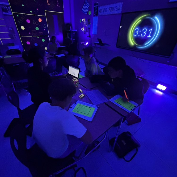 math glow games 